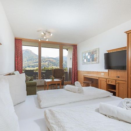 Appartement Predigstuhlblick Mit Indoorpool Und Sauna Bad Goisern am Hallstättersee Exterior foto